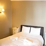 Private Vilamoura With Pool And Large Garden Βίλα