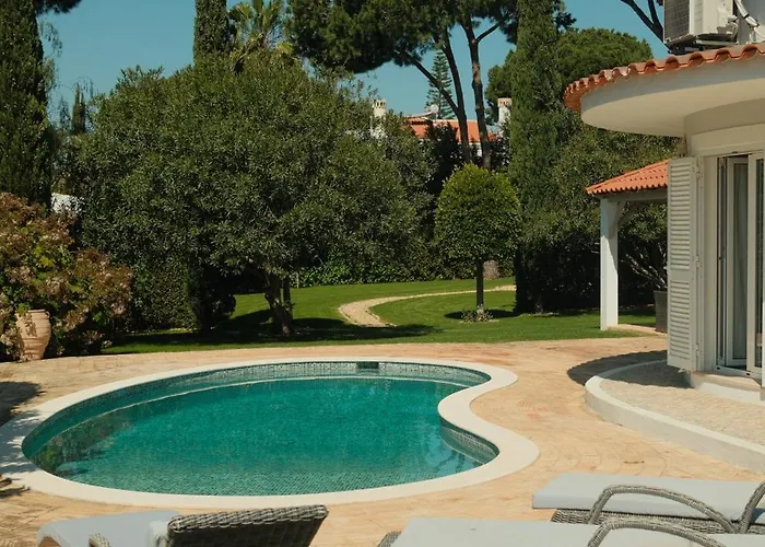 Private Vilamoura With Pool And Large Garden *