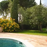 Private Vilamoura With Pool And Large Garden וילה קווארטיירה