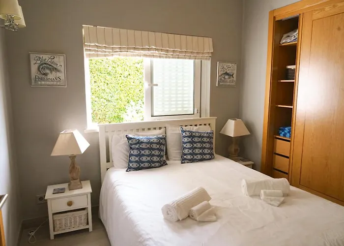Private Vilamoura With Pool And Large Garden Villa Quarteira
