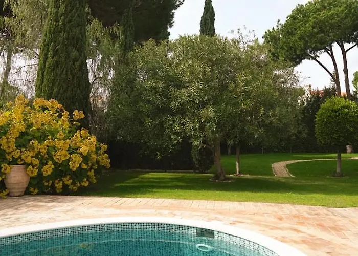 Private Vilamoura With Pool And Large Garden * Quarteira