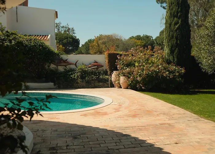 Villa Private Vilamoura With Pool And Large Garden Quarteira